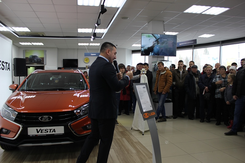 Презентация| LADA Vesta SW | Cross